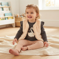 J15872INF: Baby Girls Faux Fur Gilet, Top & Legging Outfit (12-24 Months)